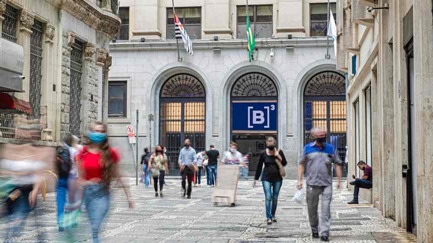 Da botina ao mocassim: gestoras apostam no avanço do investidor pessoa física no agro