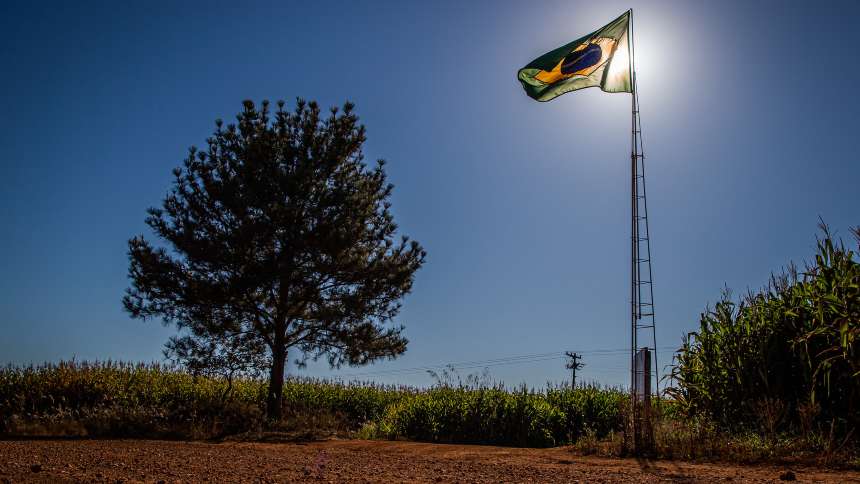 Judiciário retoma a polêmica pauta sobre venda de terras a estrangeiros