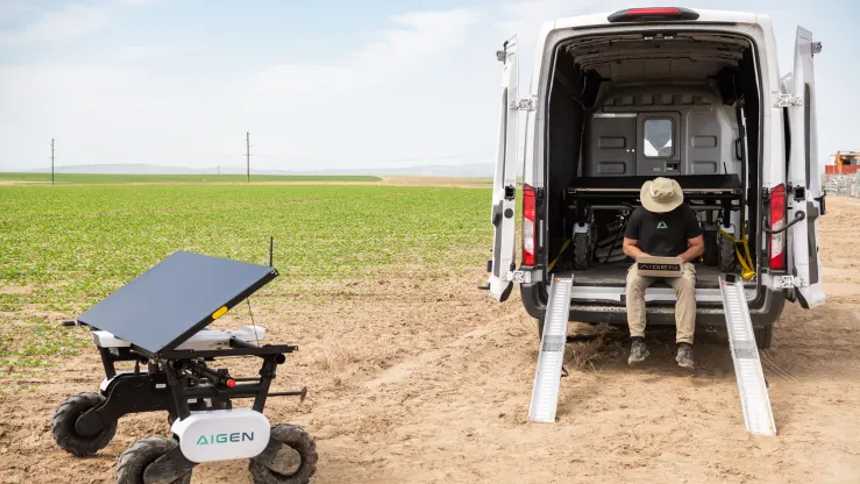 Da Tesla para a lavoura: engenheiro cria robô para aniquilar ervas daninhas