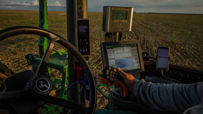 IA pode atrair até US$ 4 bilhões por ano para impulsionar o agronegócio