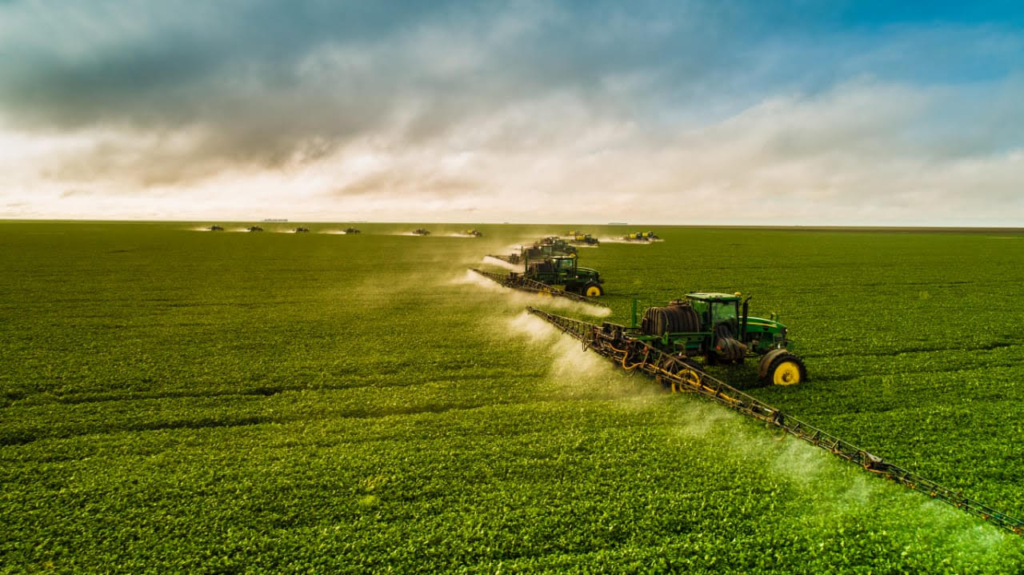 Acompanhando desempenho em soja e milho, lucro da SLC cai 60% no primeiro trimestre
