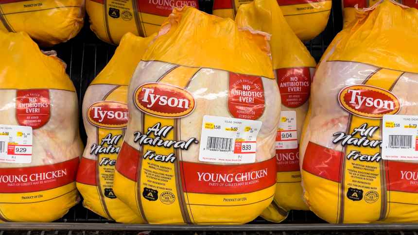 Plano de expansão tem voo de galinha e Tyson Foods fecha unidades nos EUA