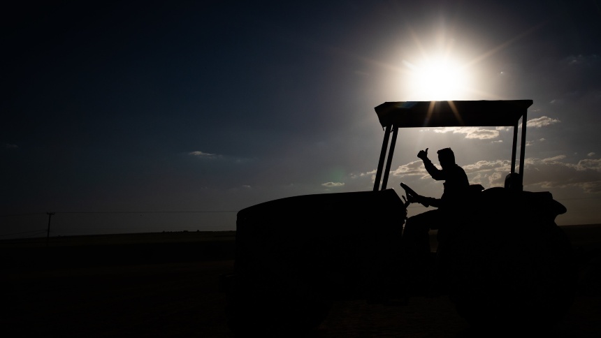 Mercado de máquinas agrícolas deve seguir com o freio de mão puxado em 2024