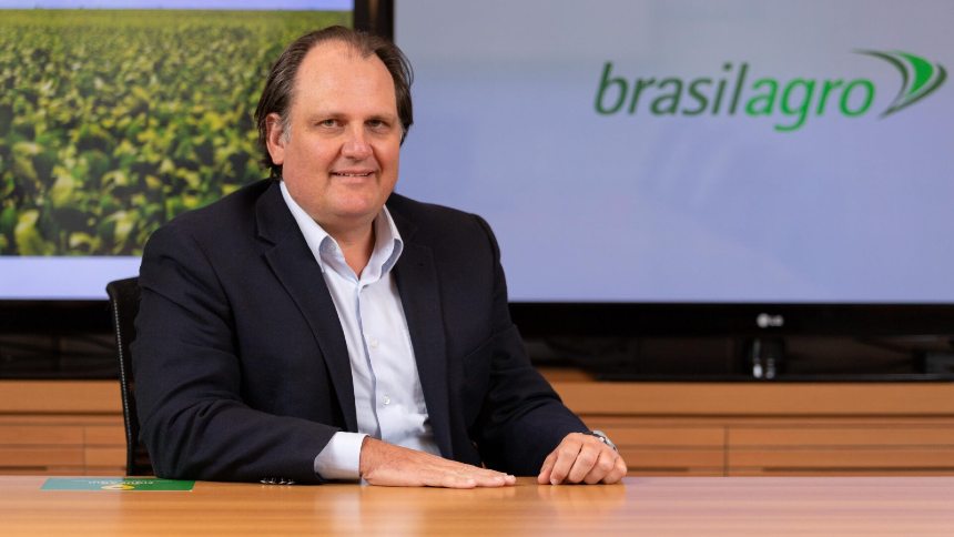 Prêmio positivo faz BrasilAgro acelerar vendas da soja, enquanto colhe milho e algodão
