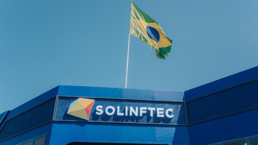Solinftec turbina plataforma com "áudio" para ChatGPT e comparativo de máquinas