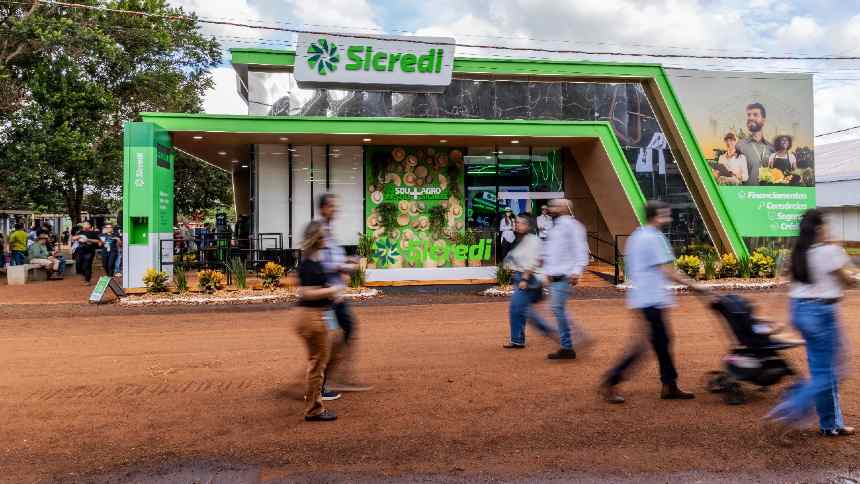 Com R$ 43 bi na safra até agora, Sicredi busca driblar juros para crescer carteira