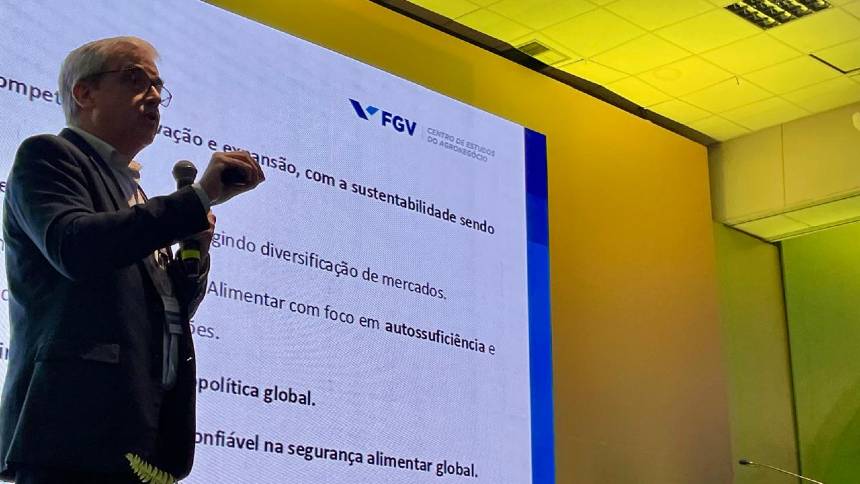 “Não vejo solução para tarifaço de Trump sem prorrogação”, diz coordenador da FGV Agro