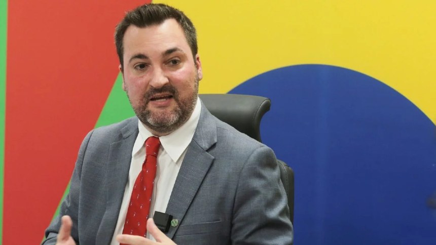 Contra crises, governo faz busca ativa e espera atingir 400 novos mercados agropecuários