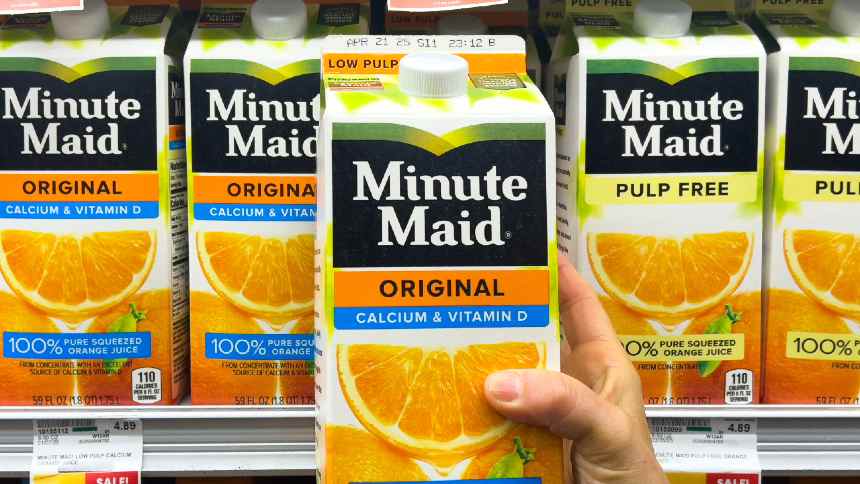 Suco de laranja escapa do tarifaço “por tabela”, em concessão à indústria norte-americana, avalia CitrusBR