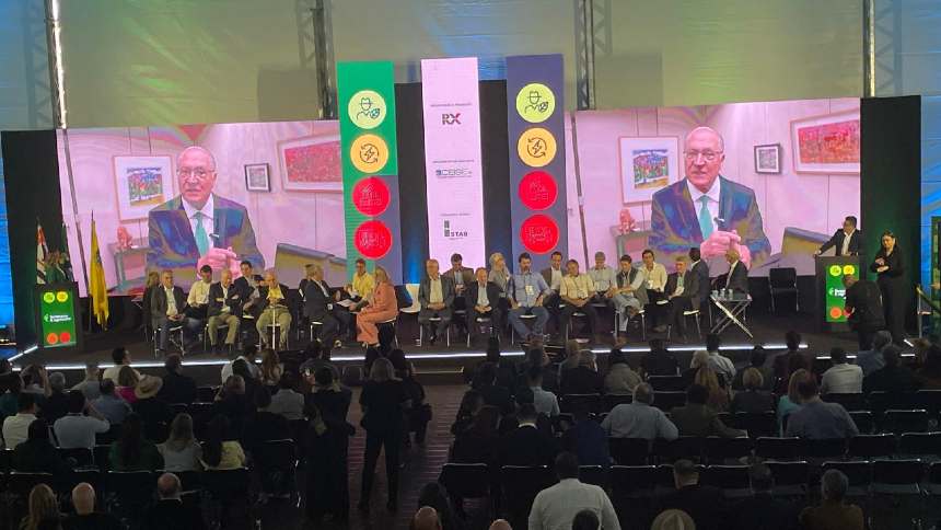 Na abertura da Fenasucro, incertezas e temor sobre o tarifaço do Nordeste ao Centro-Sul