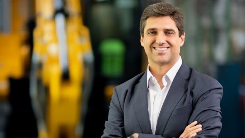 JCB acelera na contramão das máquinas agrícolas e cresce com rede agro exclusiva para linha amarela