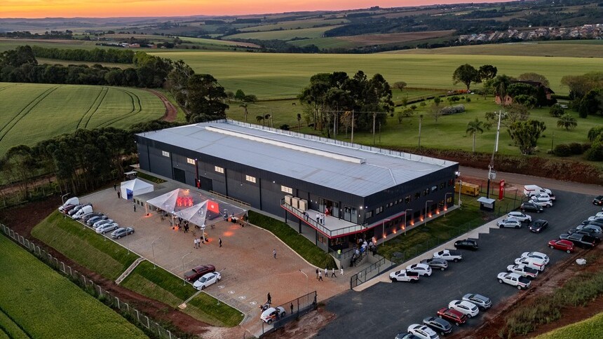 Holandesa Lely aposta em ofensiva comercial no Brasil, apesar da crise do leite